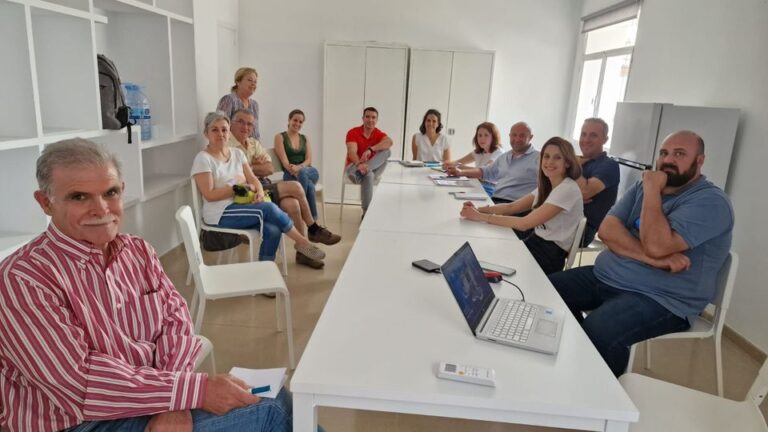 Reunión con personal y especialistas Sanitarios y de la Actividad Física